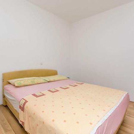 Apartments Kristina 오미스 외부 사진