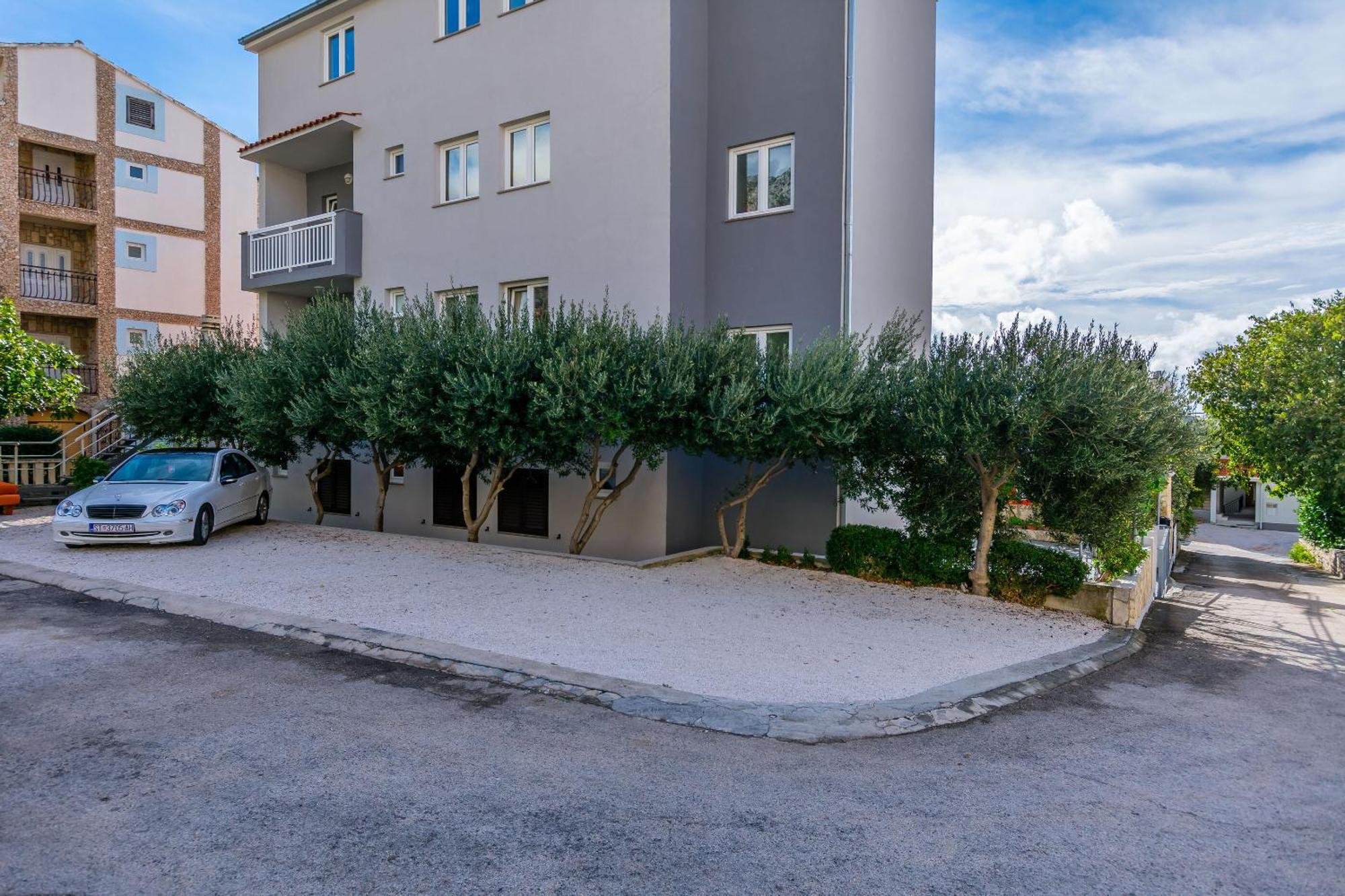 Apartments Kristina 오미스 외부 사진