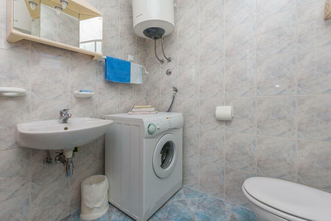Apartments Kristina 오미스 외부 사진